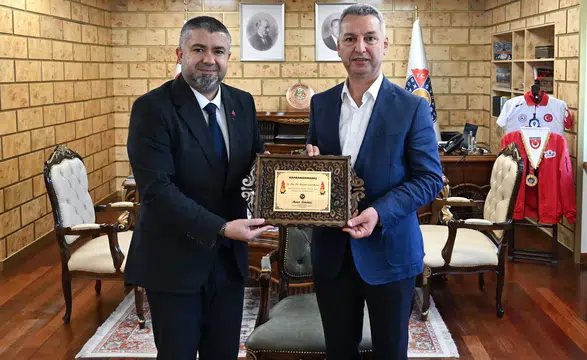 Ahmet Özkömeç’ten KSÜ Rektörü Okumuş’a Ziyaret