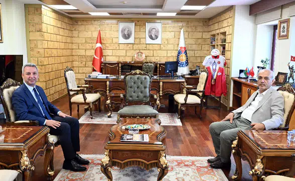 Prof. Dr. Karaboğa, KSÜ Rektörü Okumuş ile Bir Araya Geldi