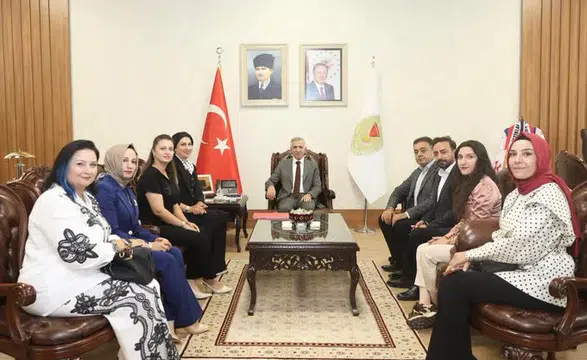 Mustafa Çiçek ve Yönetiminden Vali Ünlüer’e Ziyaret