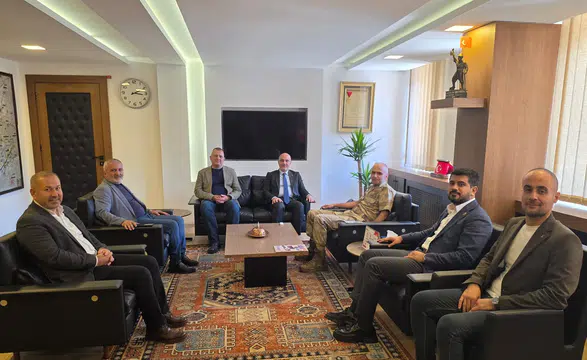 AK Parti Kahramanmaraş Heyetinden Tuğgeneral Sadık Gülecen’e Ziyaret