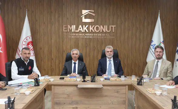 Ünlüer ve Görgel’den Emlak Konut Yönetim Ofisi’ne Ziyaret