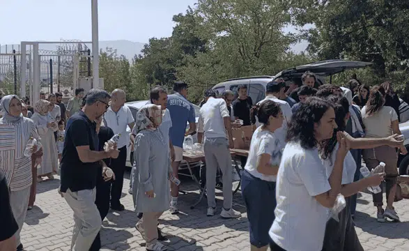Bertiz Spor Kulübünden KPSS Adaylarına ve Velilere İkram