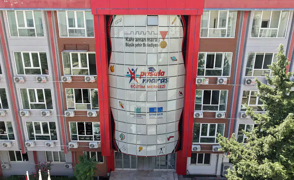 Pusula Maraş’ta Ücretsiz LGS ve YKS Eğitimi Başladı