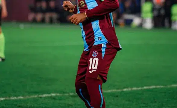 Trabzonspor Hearts Karşısında İlk Yarıyı Önde Tamamladı
