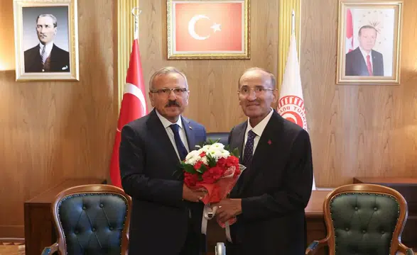 TBMM'de o görevden istifa etmişti, Bozdağ görevi Beyazıt'a devretti!