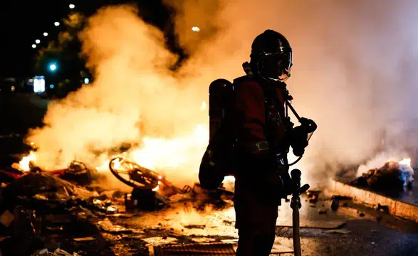 Fransa’da 4 Kentte Sokağa Çıkma Yasağı