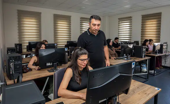 Bilgisayar işletmenliği kursu ile iş arayanlar bir adım önde