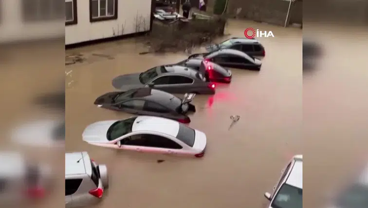 Dağıstan’da Sel Felaketi: Ulaşım ve Enerji Hatları Çöktü