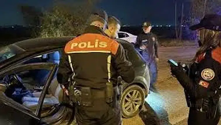 Aranan Şahıslar Kahramanmaraş Emniyetinin Ağına Takıldı; 25 Tutuklama