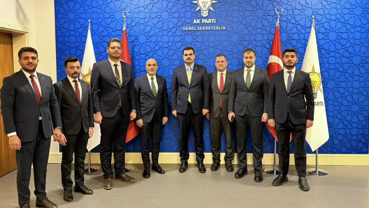 AK Parti Genel Sekreteri İnan Kahramanmaraş heyetini Genel Merkez'de ağırladı