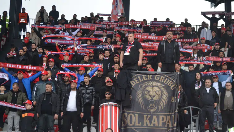 İstiklalspor taraftarından sert eleştiri: "Kan değişimine acilen ihtiyaç var!"