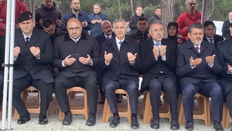 Ramazan Bayramı Öncesi Şehitler Unutulmadı