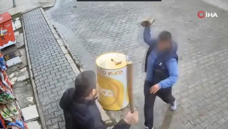 Tekel Bayisinde Şok Anlar Kamerada