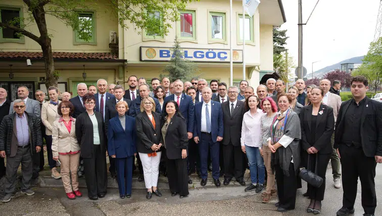 Ümit Özdağ, Balgöç Derneği'ni Ziyaret Etti!