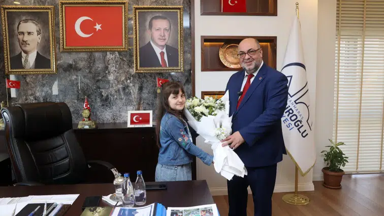 Dulkadiroğlu Belediyesi’nde Başkanlık Görevi Ecrin Nisanur Aşgan’a Devredildi