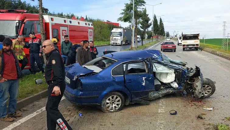 Kahramanmaraş OSB Girişinde Kaza: İtfaiye Vatandaşı Kurtardı