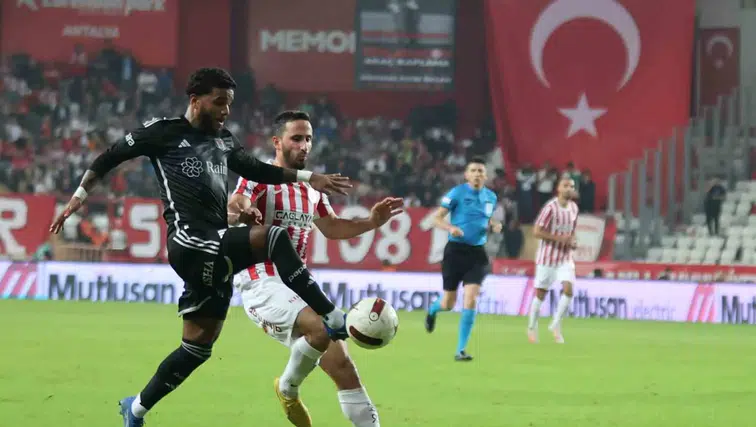 Beşiktaş Antalyaspor’u 4-2 ile Geçti