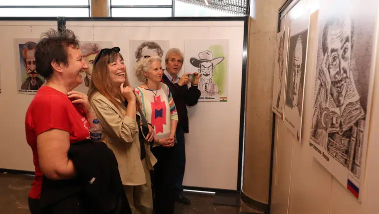 35 ülkeden 137 karikatürist Orhan Kemal'i çizdi