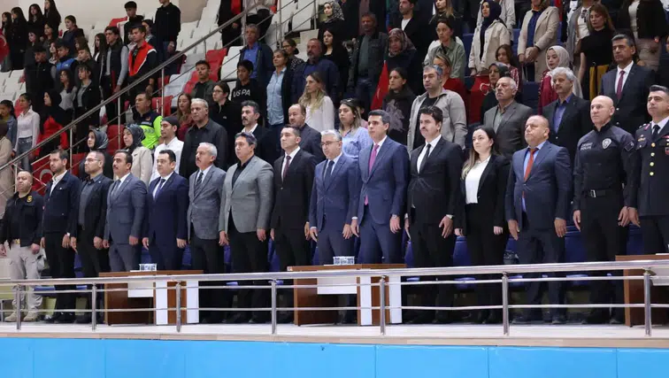 Elbistan’da 19 Mayıs Coşkusu Başkan Gürbüz’ün Katılımıyla Yaşandı