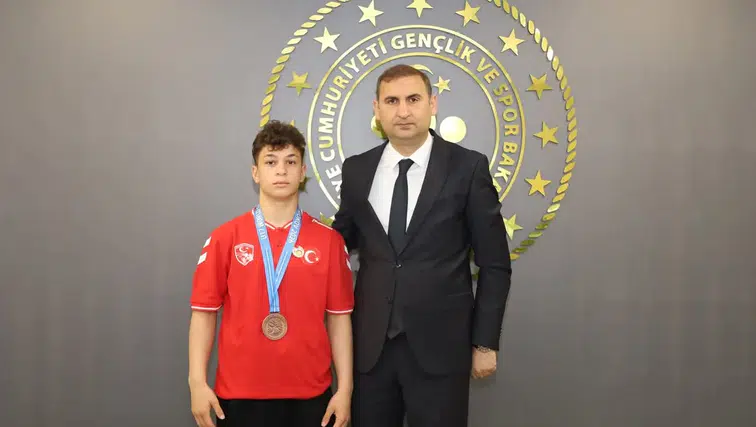 Şamil Şahan Avrupa Üçüncüsü Oldu Ziyaret