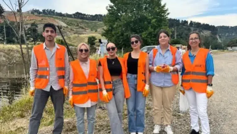 Çevre Bilincini Artırmak İçin Nehir Temizliği Etkinliği Gerçekleştirildi