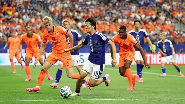 Japonya-Hollanda Maçı İlk Yarıda Dengeli Geçiyor