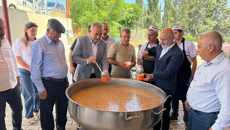AK Parti Kahramanmaraş Milletvekili Karatutlu, Çiğli Mahallesi'ndeki Aşure Programına Katıldı