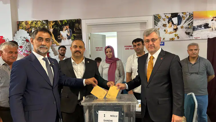 MHP Kahramanmaraş Milletvekili Karakoç’tan MHP İlçe Kongrelerine Tebrik Mesajı