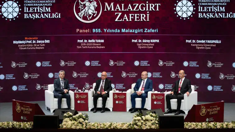 “955. Yılında Malazgirt Zaferi” Paneli ve Kitap Tanıtım Programı Düzenlendi