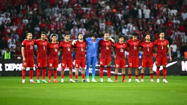 Türkiye-Fransa maçında ilk yarıda gol sesi çıkmadı
