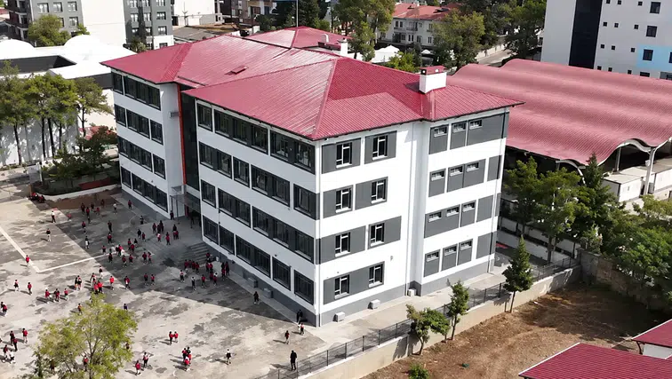 Fatih İlkokulu 24 Derslikli Binasına Taşındı