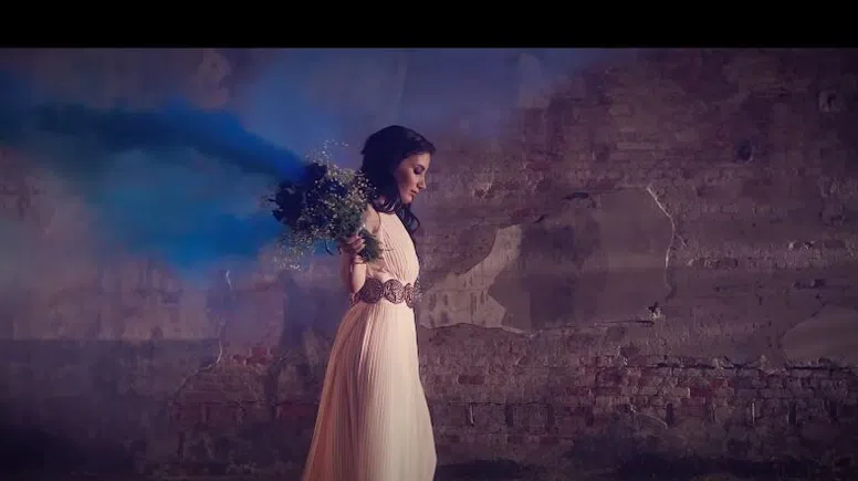 İrem Derici - Aşk Eşittir Biz