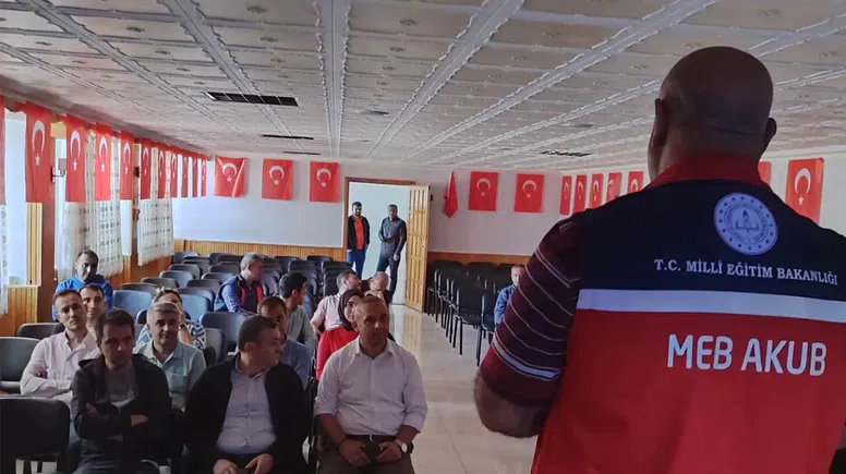 MEB AKUB ekiplerinden arama kurtarma eğitimi
