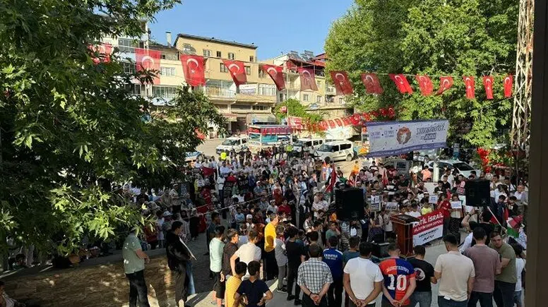 Çağlayancerit halkı Filistin için ayakta