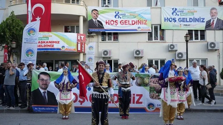 Cevizin anavatanı Çağlayancerit’te renkli festival coşkusu