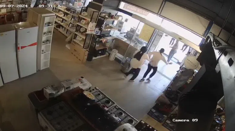 Pazarcık’taki deprem anı güvenlik kamerasında