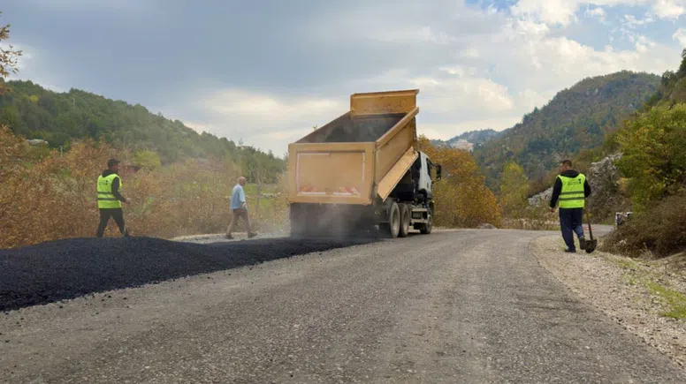Andırın'a Ulaşımı Kısaltan Yolda Son Çalışmalar Başladı