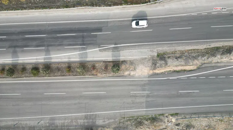 Kahramanmaraş’ta Depremle Birlikte Yol 7 Metre Kaydı