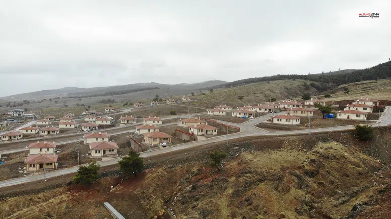 Depremin yaraları yeni konutlarla sarılıyor