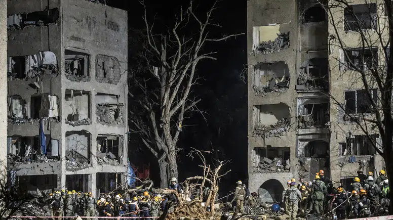 İran'ın saldırıları İsrail'de yıkım: 200'den fazla ölü