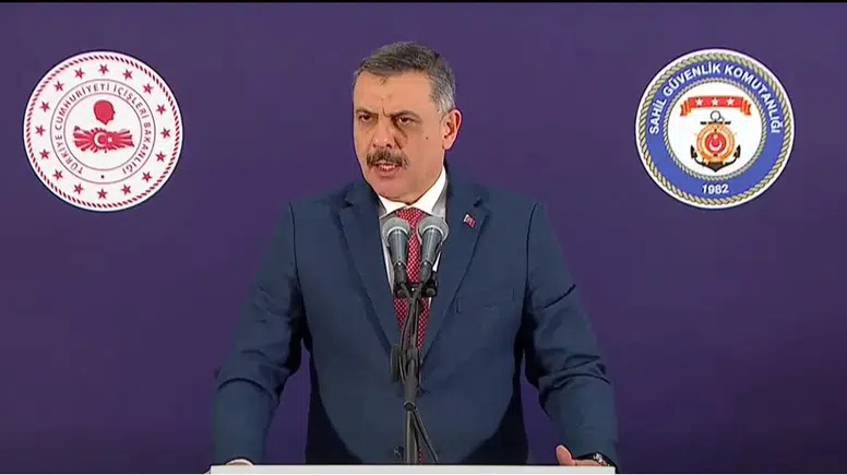 Bakan Çiftçi Sahil Güvenlik Personeliyle İftarda Buluştu