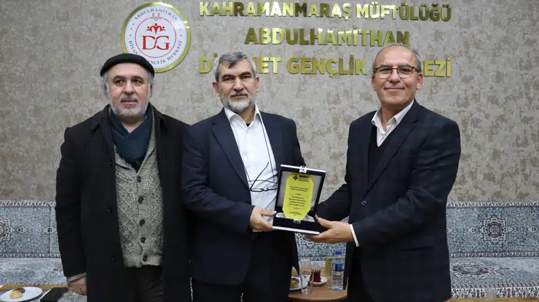 Akıl ve İman İlişkisi Üzerine Derinlemesine Sohbet Gerçekleştirildi