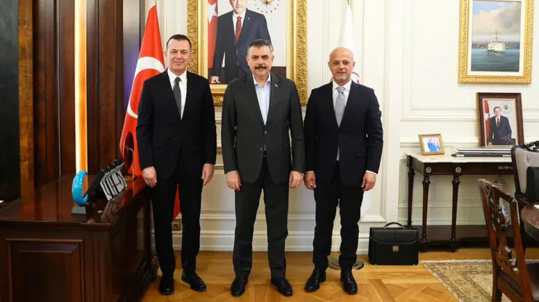 Afşin'den Bakan Çiftçi'ye teşekkür: "Afşin, Sizi Bir Ağabey Olarak Hatırlıyor"