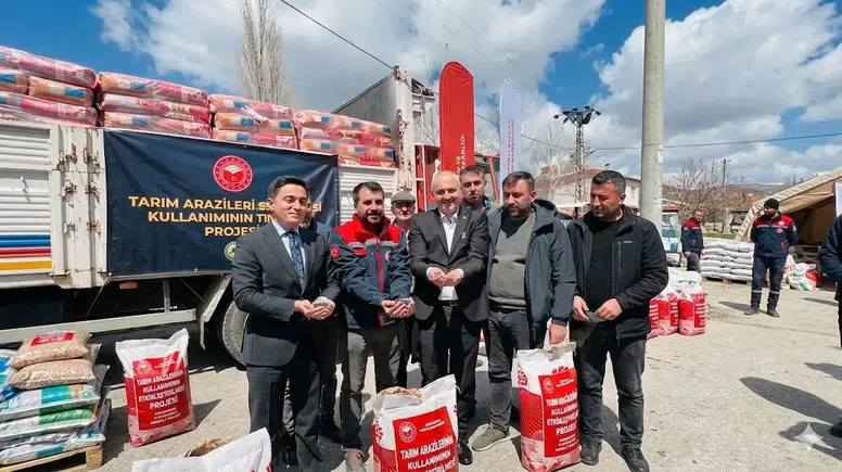 Andırın’da Ayçiçeği Üretimine Dev Destek: Tohumlar Dağıtıldı