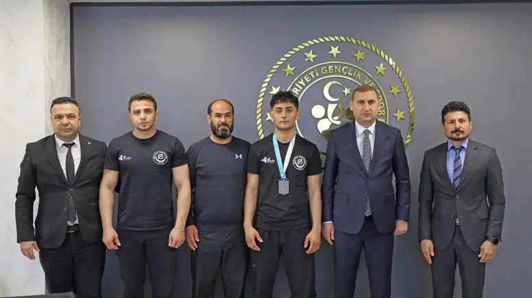 Şampiyon sporcular Kahramanmaraş'ta! Yasin Özdemir'e ziyaret