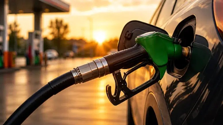 Gece Yarısı Zam Geldi: Motorinde Yeni Fiyatlar Cep Yakıyor
