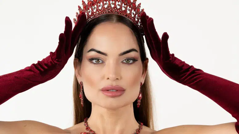 Gözde Demirbilek Dijital Dünyaya Açılıyor