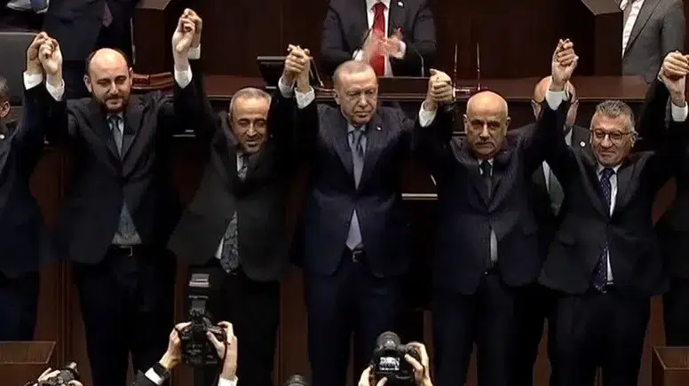 Karatutlu’dan AK Parti’nin 25. Yılına Özel Mesaj
