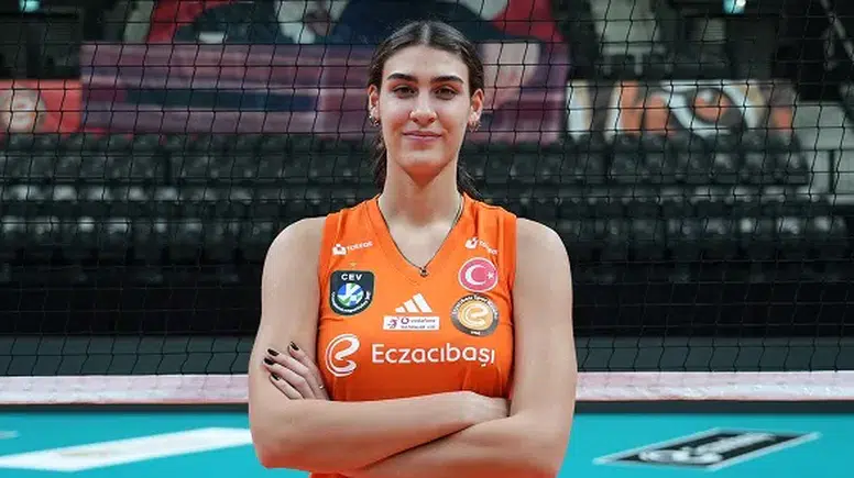 Karmen Aksoy, Eczacıbaşı Peron İstanbul Kadrosuna Katıldı