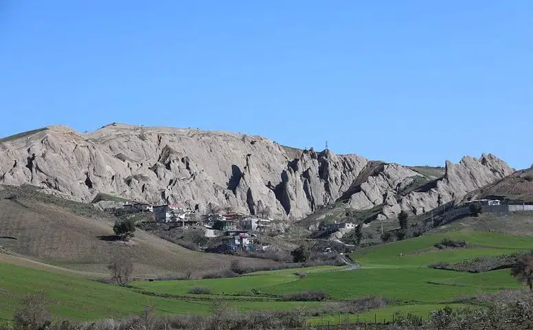 Kahramanmaraş'taki Doğal Kayalıklar Sosyal Medyada Gündem Oldu